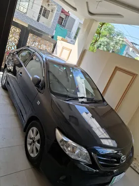 Toyota Corolla Altis Automatic 1.6 2012