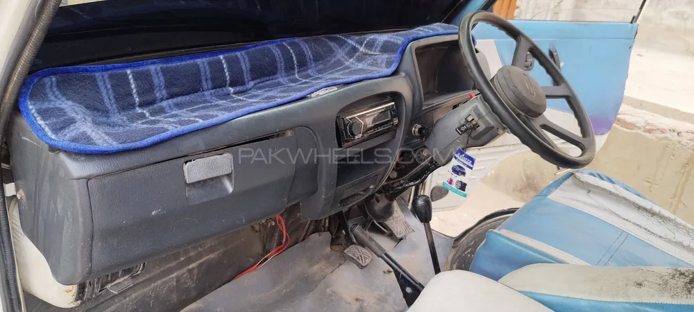 Suzuki Bolan 2017 for Sale in Hyderabad Image-1