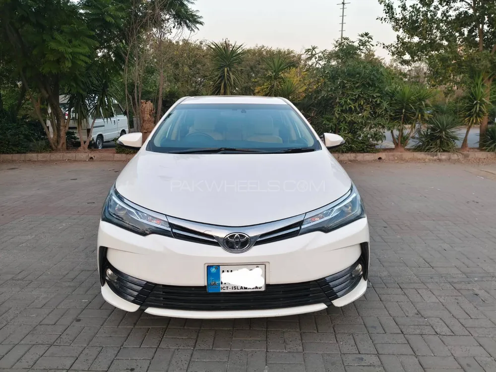 Toyota Corolla 2020 for Sale in Islamabad Image-1