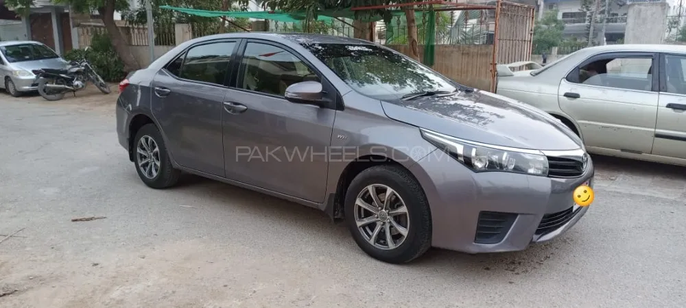 Toyota Corolla 2016 for Sale in Karachi Image-1