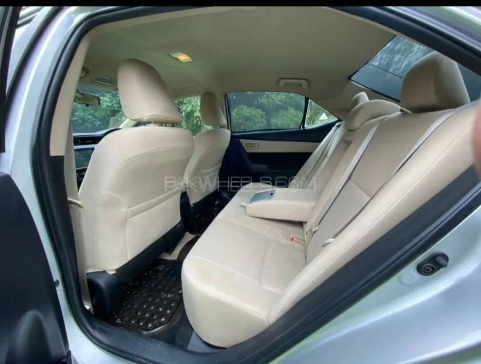 ٹویوٹا کرولا 2017 for Sale in اسلام آباد Image-1