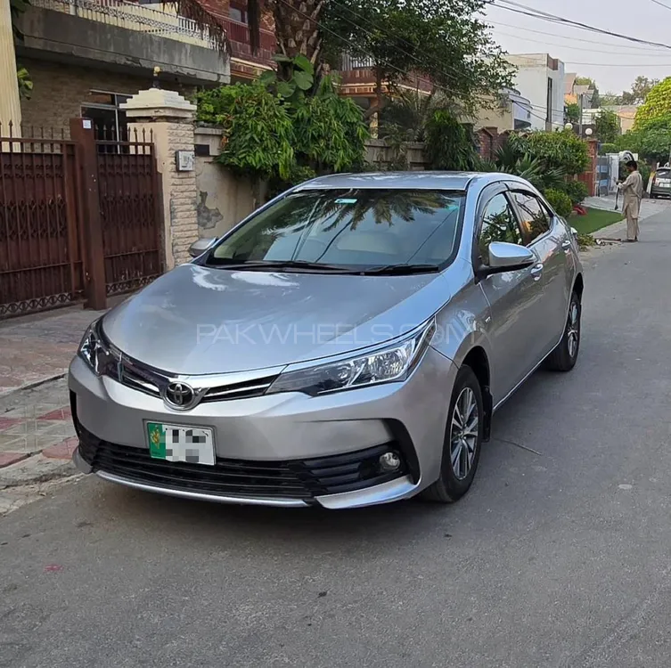 Toyota Corolla 2018 for Sale in Lahore Image-1