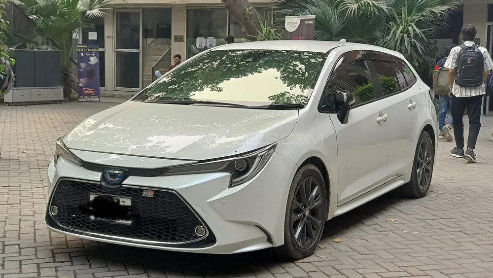 Toyota Corolla Touring 2020 for Sale in Lahore Image-1