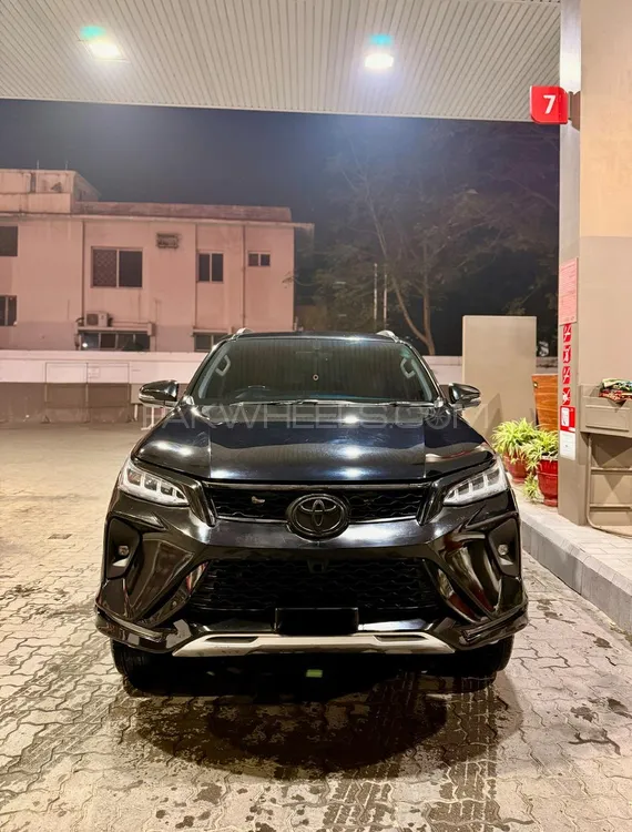 Toyota Fortuner 2021 for Sale in Lahore Image-1