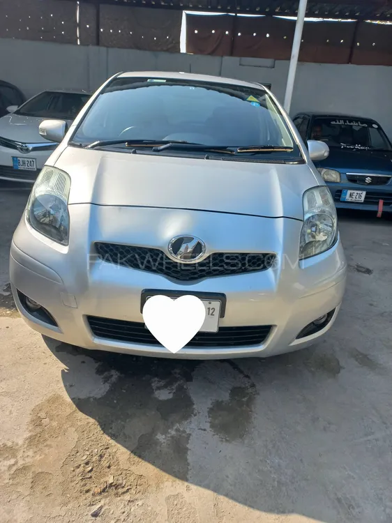 Toyota Vitz 2008 for Sale in Charsadda Image-1