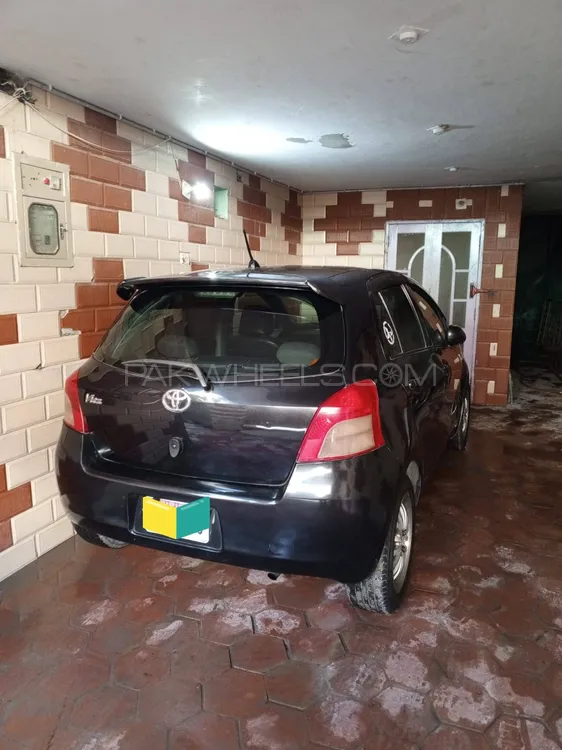 Toyota Vitz 2006 for Sale in Multan Image-1