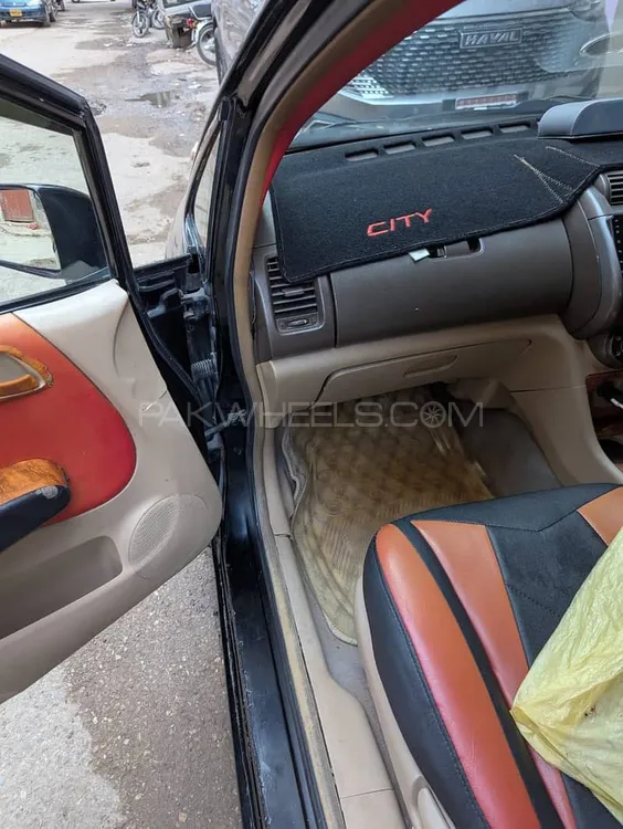 Honda City 2004 for Sale in Karachi Image-1
