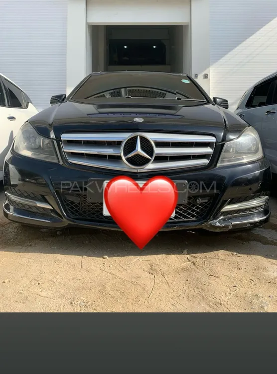 Mercedes Benz C Class 2013 for Sale in Karachi Image-1