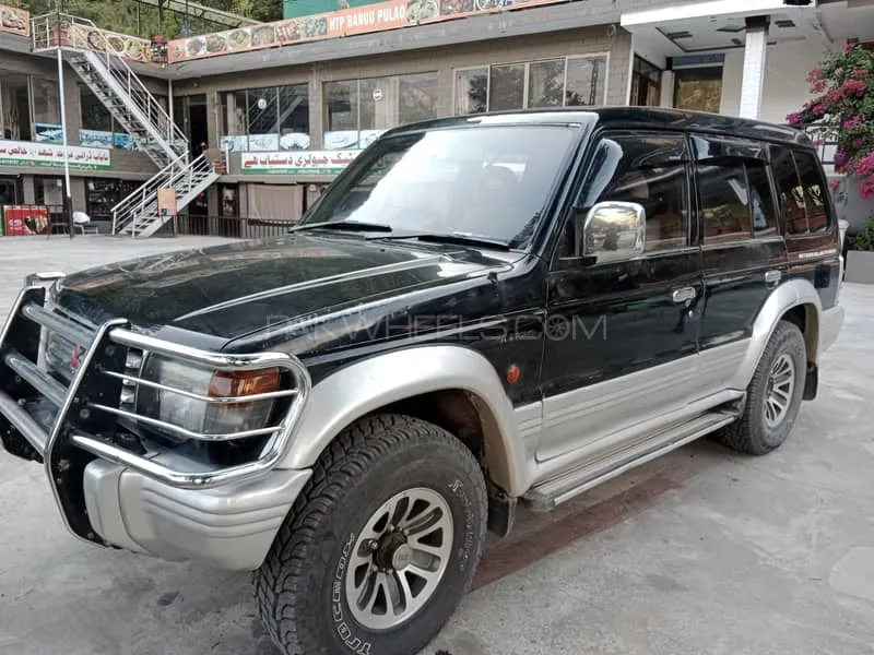 Mitsubishi Pajero 1993 for Sale in Lahore Image-1