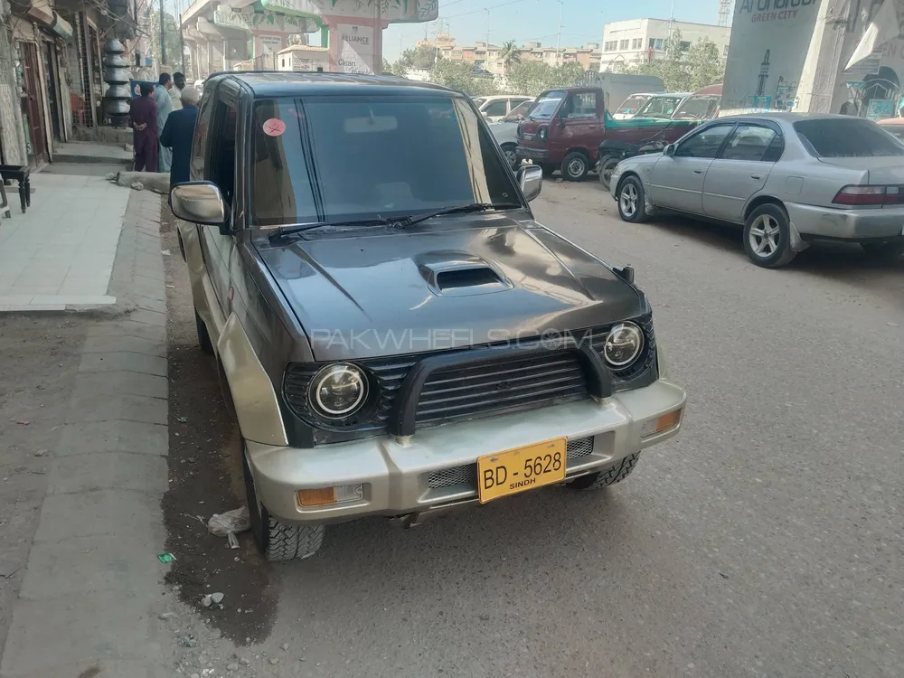 Mitsubishi Pajero Mini 1997 for Sale in Karachi Image-1