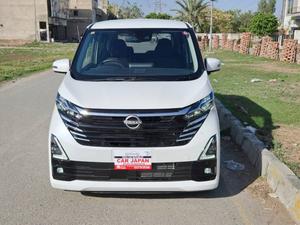 Fresh Import 2025
No.1 Japan Quality
HIGHWAY STAR X EDITION 
2024 Model
Shiny White Colour
Very Low Mileage: 400 KM
LEATHER WRAPPED STEERING 
14 INCHES NEW DESIGN ALLOY WHEELS 
Heating Seats 
Push Start Engine / Intelligent Key
Auto Ac Touch Panel
LED  Head Lump
Super UV Cut Doors Glass
Intelligent Around View Monitor
Camera On Room Mirror
Genuine Verifiable Auction Sheet
Auction Grade and Auction Sheet Attach For Satisfaction And Online Verification
Alloy Wheels
Nissan Genuine 9 Inch Navigation System
Nissan Genuine Back Camera
Remote Door Mirror
Abs Braking System
Traction Control
Hid Headlights
Retractable Side Mirrors With Indicators
Winker Mirror
Digital Climate Control Air Conditioning System
6 Air Bags 
All Power Windows
Multimedia Steering
Engine In Clean & Good Condition
Clean Interior & Exterior
Power Steering
High Quality Luxury Hatchback
Brand New Tyres