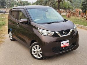 Fresh Import 2025
No.1 Japan Quality
X EDITION 
2023 Model
Low Mileage: 22677 KM
Shiny Brown Colour
15 INCHES NEW DESIGN ALLOY WHEELS 
Heating Seats 
Push Start Engine / Intelligent Key
Auto Ac Touch Panel
LED  Head Lump
Super UV Cut Doors Glass
Intelligent Around View Monitor
Camera On Room Mirror
Genuine Verifiable Auction Sheet
Alloy Wheels
Nissan Genuine 9 Inch Navigation System
Nissan Genuine Back Camera
Remote Door Mirror
Abs Braking System
Traction Control
Hid Headlights
Auction Sheet Attach For Satisfaction And Online Verification
Retractable Side Mirrors With Indicators
Winker Mirror
Digital Climate Control Air Conditioning System
6 Air Bags 
All Power Windows
Multimedia Steering
Engine In Clean & Good Condition
Clean Interior & Exterior
Power Steering
High Quality Luxury Hatchback
Brand New Tyres