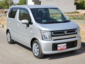 Fresh Import 2025
HYBRID FX EDITION
3.5 Auction Grade and Auction Sheet Attach For Satisfaction And Verification
2022 Model
Shiny Silver Colour
Safety Sense
No.1 Japan Quality
SD Navigation
Back Camera
Auto AC Push Panel
Halogen Head Lump
Abs Braking System
Genuine Verifiable Auction Sheet
Retractable Side Mirrors With Indicators
All Power Windows
Runs & Drives Great
Engine In Clean & Good Condition
Clean Interior & Exterior
Drive Type: FF
Eco Idle Technology
Sofa Seats
Heated Seats
Power Steering
Power Windows
Power Side Mirrors
Glass With Ultra-violet Filter (UV Cut)
Digital Climate Control Air Conditioner & Heater
Steering: Power Assist Equipped Rack & Pinion
Suspension: Mcpherson Strut Type Coil Spring
Drivers Airbag
Passenger Airbag
Rear Wiper
Good Fuel Economy
Dual SRS Air Bag
High Quality Luxury Hatchback
Brand New Tyres
Anti-lock Brakes
Remote Keyless Entry