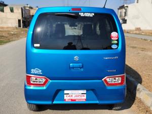 Fresh Import 2025
HYBRID FX EDITION
3.5 Auction Grade and Auction Sheet Attached For Satisfaction And Verification
2022 Model
Shiny Blue Colour
Cruise Control
Safety Sense
No.1 Japan Quality
SD Navigation
Back Camera
Auto AC Push Panel
Halogen Head Lump
Abs Braking System
Genuine Verifiable Auction Sheet
Retractable Side Mirrors With Indicators
All Power Windows
Runs & Drives Great
Engine In Clean & Good Condition
Clean Interior & Exterior
Drive Type: FF
Eco Idle Technology
Sofa Seats
Heated Seats
Power Steering
Power Windows
Power Side Mirrors
Glass With Ultra-violet Filter (UV Cut)
Digital Climate Control Air Conditioner & Heater
Steering: Power Assist Equipped Rack & Pinion
Suspension: Mcpherson Strut Type Coil Spring
Drivers Airbag
Passenger Airbag
Rear Wiper
Good Fuel Economy
Dual SRS Air Bag
High Quality Luxury Hatchback
Brand New Tyres
Anti-lock Brakes
Remote Keyless Entry