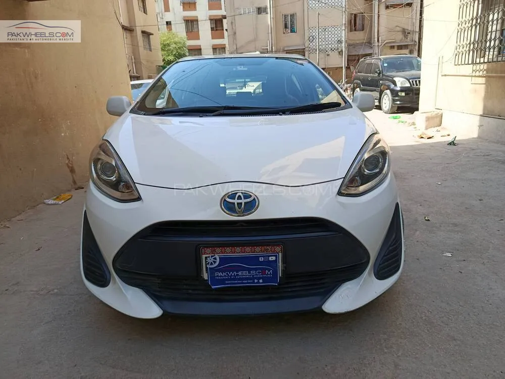 Toyota Aqua 2018 for Sale in Karachi Image-1