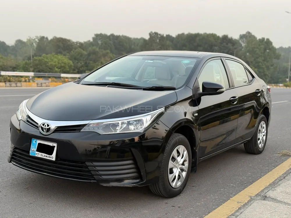 Toyota Corolla 2019 for Sale in Islamabad Image-1
