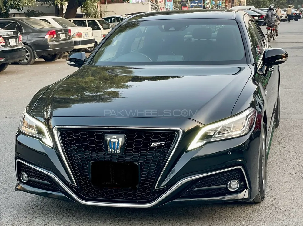 Toyota Crown 2018 for Sale in Islamabad Image-1