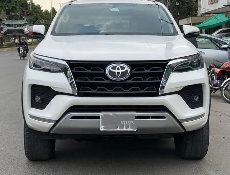 Toyota Fortuner 2022 for Sale in Lahore Image-1