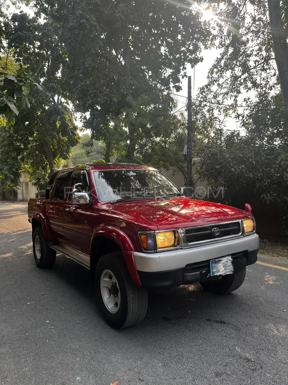 Toyota Hilux 1985 for Sale in Lahore Image-1