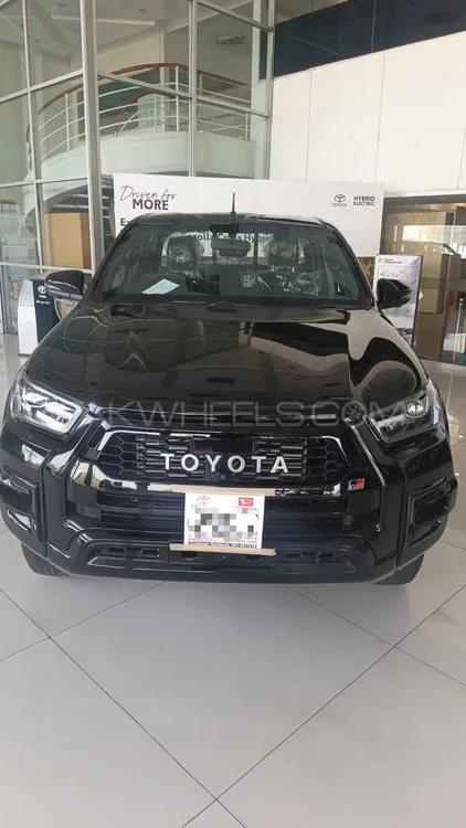 Toyota Hilux 2025 for Sale in Islamabad Image-1
