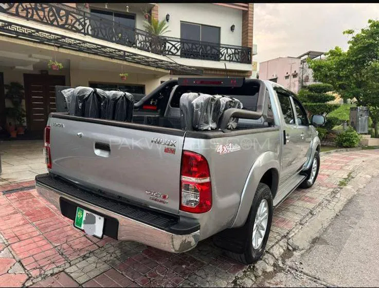 Toyota Hilux 2014 for Sale in Islamabad Image-1