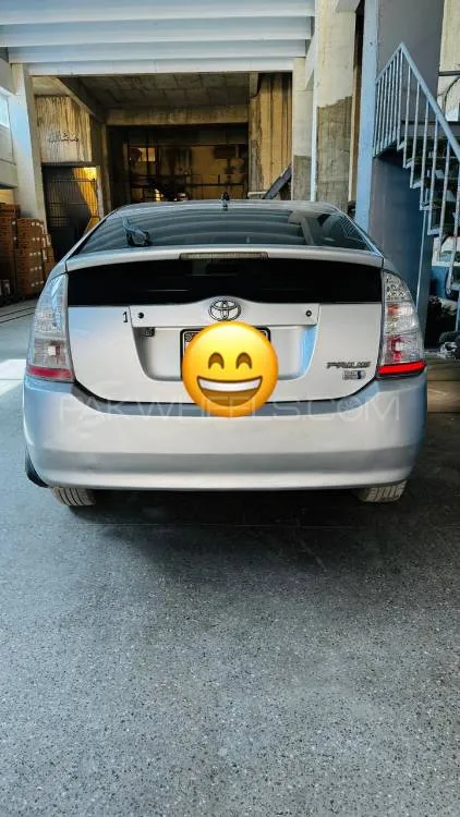 Toyota Prius 2011 for Sale in Karachi Image-1