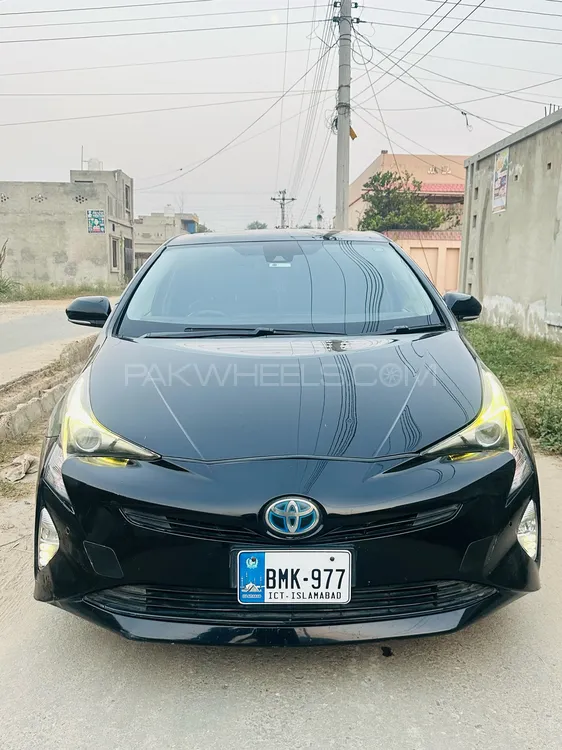 Toyota Prius 2016 for Sale in Lahore Image-1