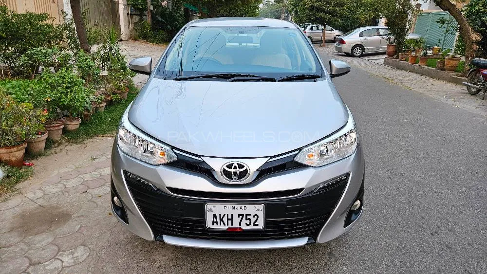Toyota Yaris Sedan 2022 for Sale in Lahore Image-1