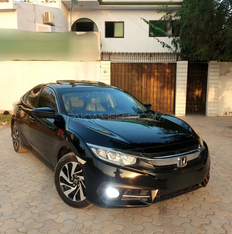 Honda Civic 2018 for Sale in Hyderabad Image-1