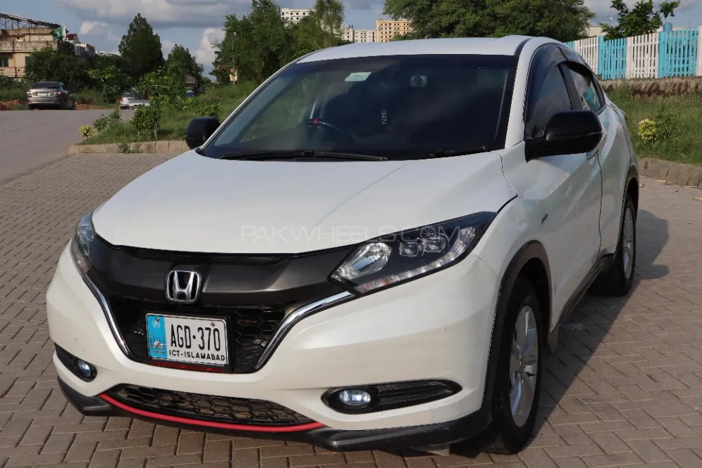 Honda Vezel 2014 for Sale in Islamabad Image-1