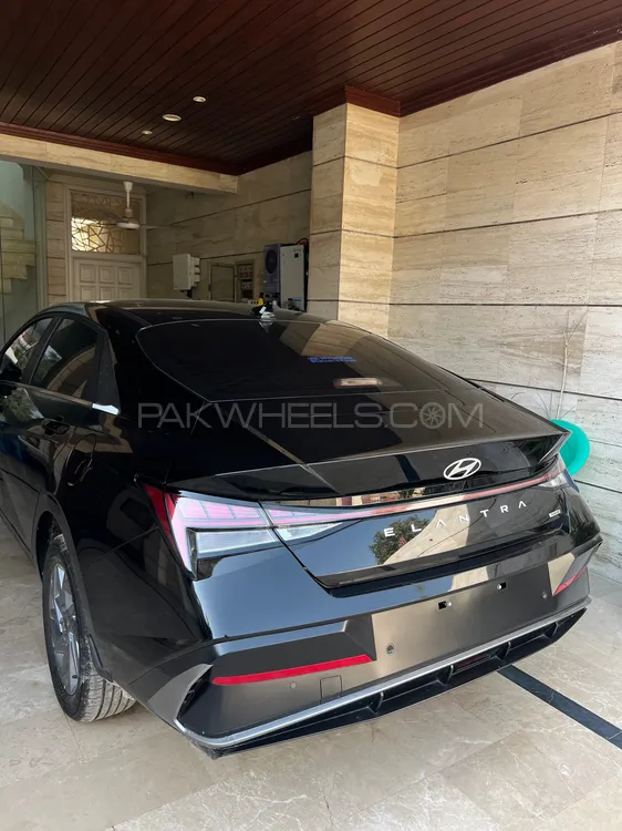 Hyundai Elantra 2025 for Sale in Faisalabad Image-1