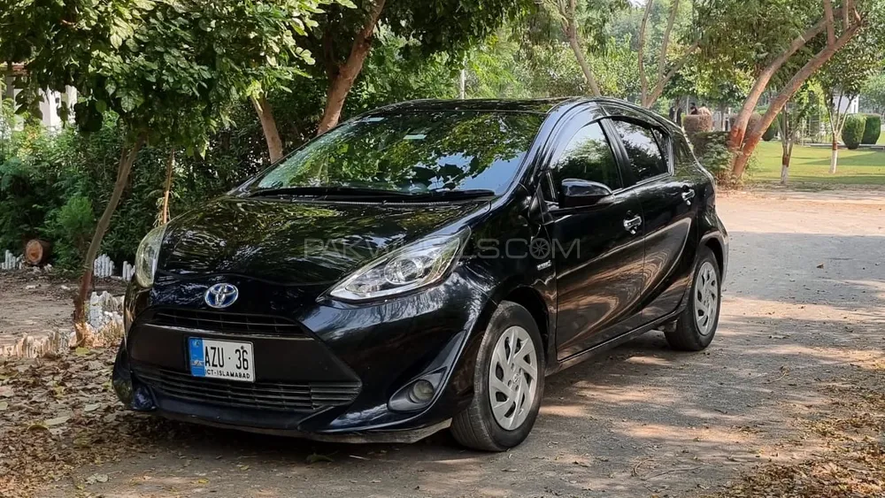 Toyota Aqua 2018 for Sale in Okara Image-1