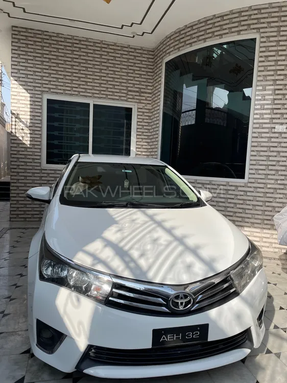 Toyota Corolla 2017 for Sale in Mardan Image-1