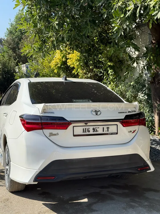 Toyota Corolla 2021 for Sale in Peshawar Image-1
