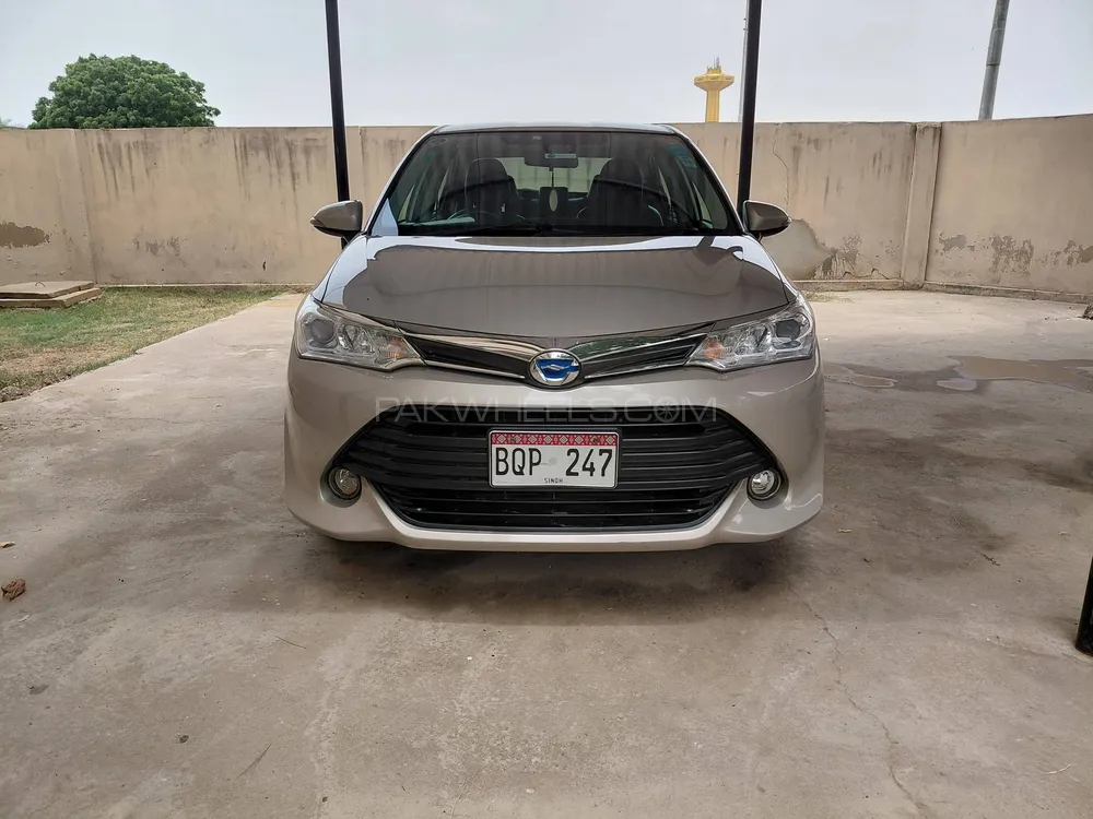 Toyota Corolla Axio 2015 for Sale in Karachi Image-1