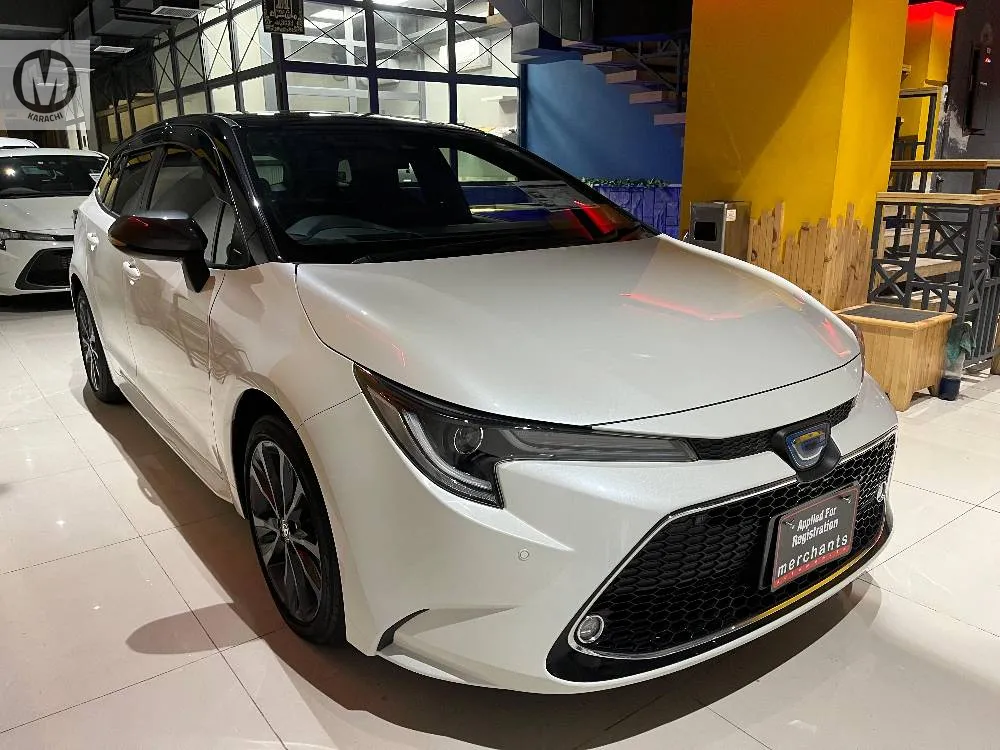 Toyota Corolla Touring 2021 for Sale in Karachi Image-1