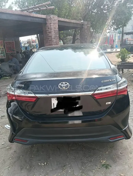 Toyota Corolla 2017 for Sale in Faisalabad Image-1