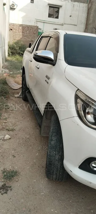 Toyota Hilux 2019 for Sale in Hyderabad Image-1