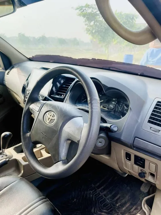 Toyota Hilux 2014 for Sale in Faisalabad Image-1