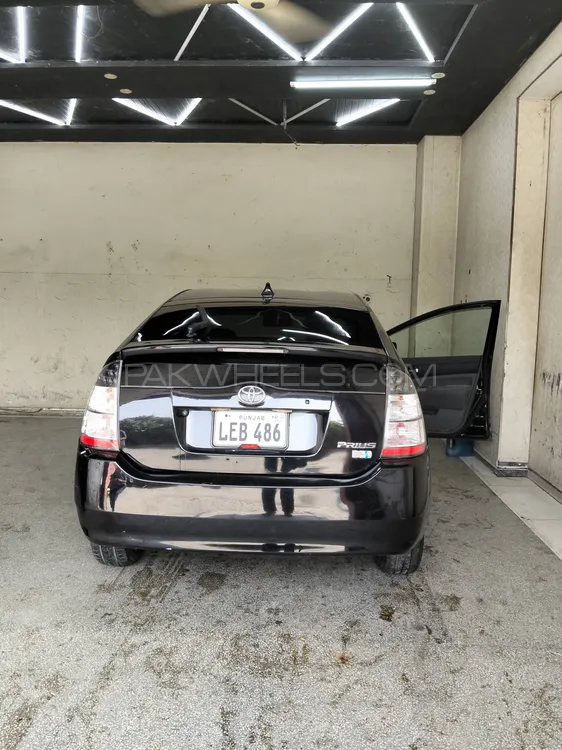 Toyota Prius 2008 for Sale in Lahore Image-1