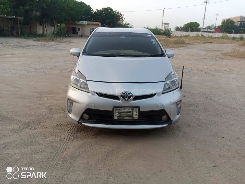 Toyota Prius 2013 for Sale in Karachi Image-1