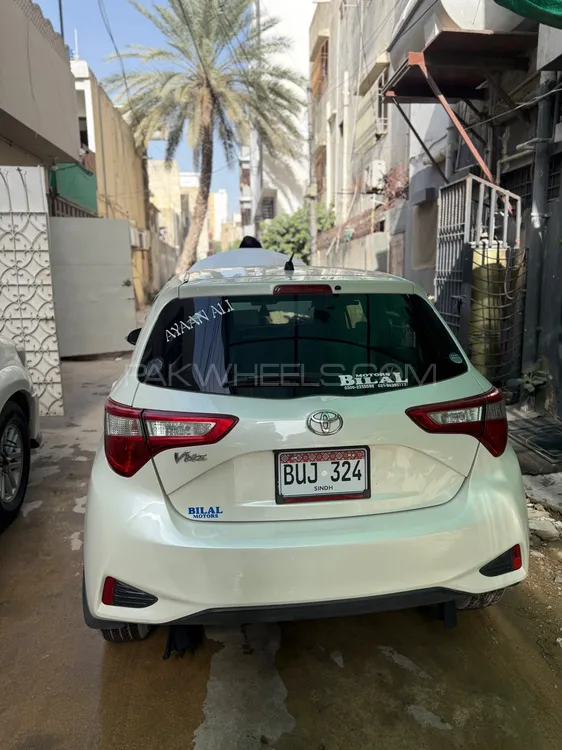 Toyota Vitz 2018 for Sale in Karachi Image-1