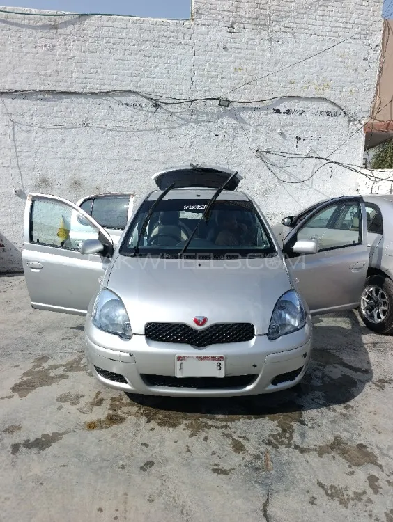Toyota Vitz 2002 for Sale in Kohat Image-1