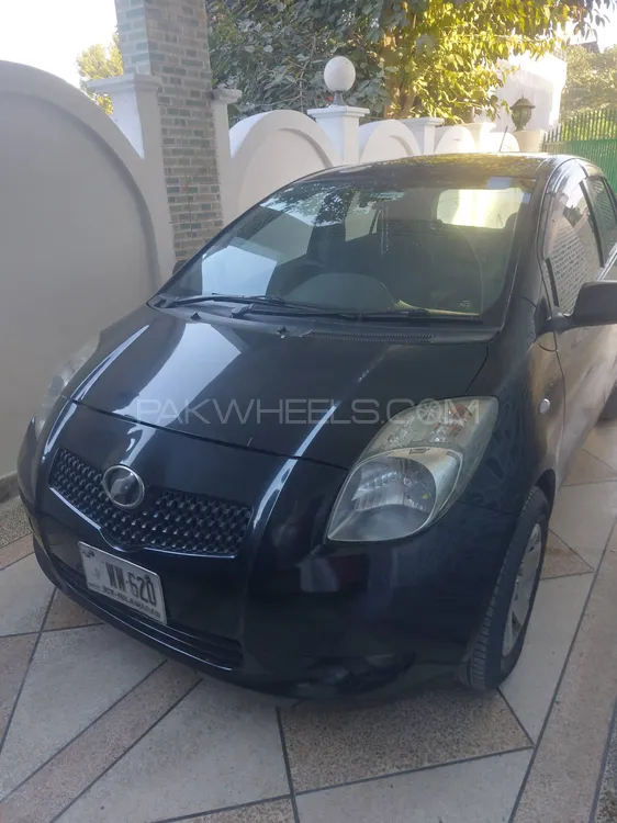 Toyota Vitz 2007 for Sale in Islamabad Image-1