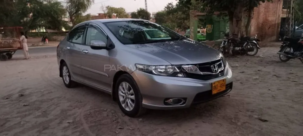 ٹویوٹا ویٹز 2018 for Sale in ٹوبہ ٹیک سنگھ Image-1