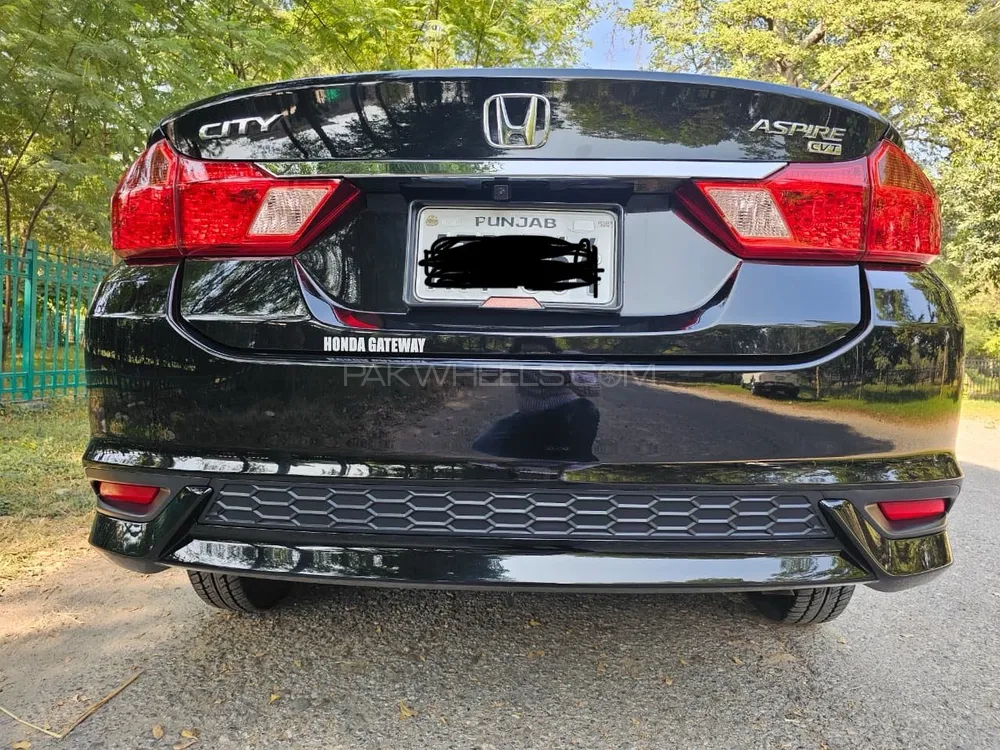 Honda City 2024 for Sale in Lahore Image-1