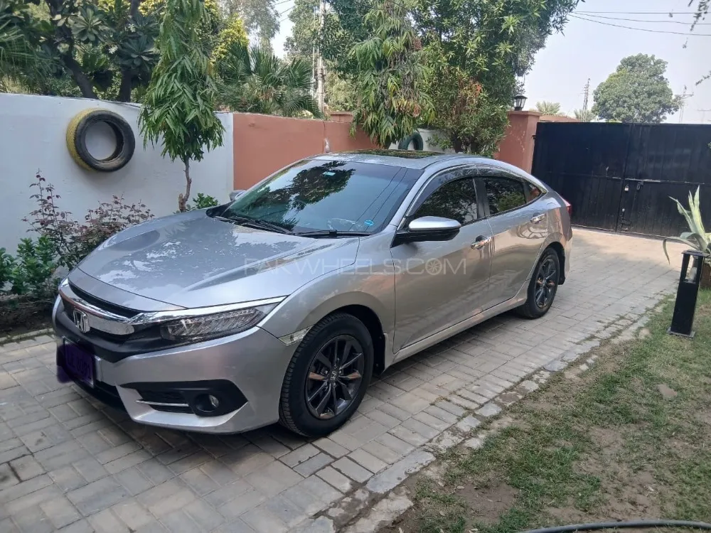 Honda Civic 2016 for Sale in Multan Image-1