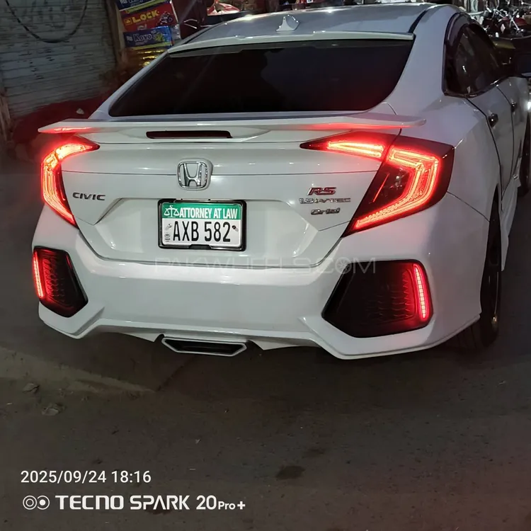 Honda Civic 2017 for Sale in Sialkot Image-1