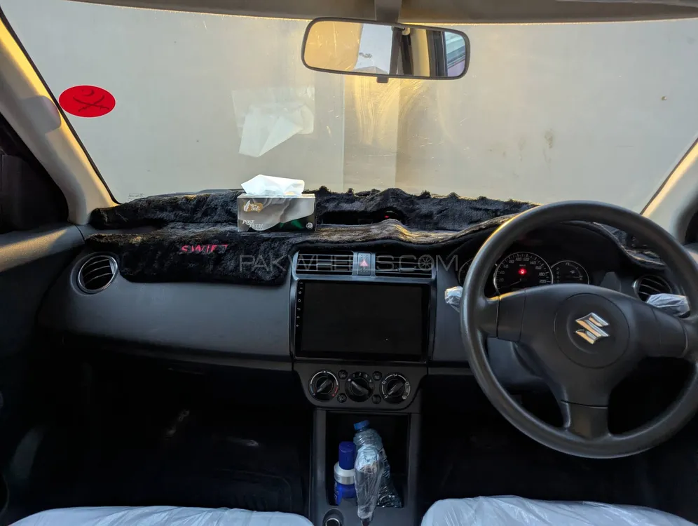 Suzuki Swift 2013 for Sale in Karachi Image-1