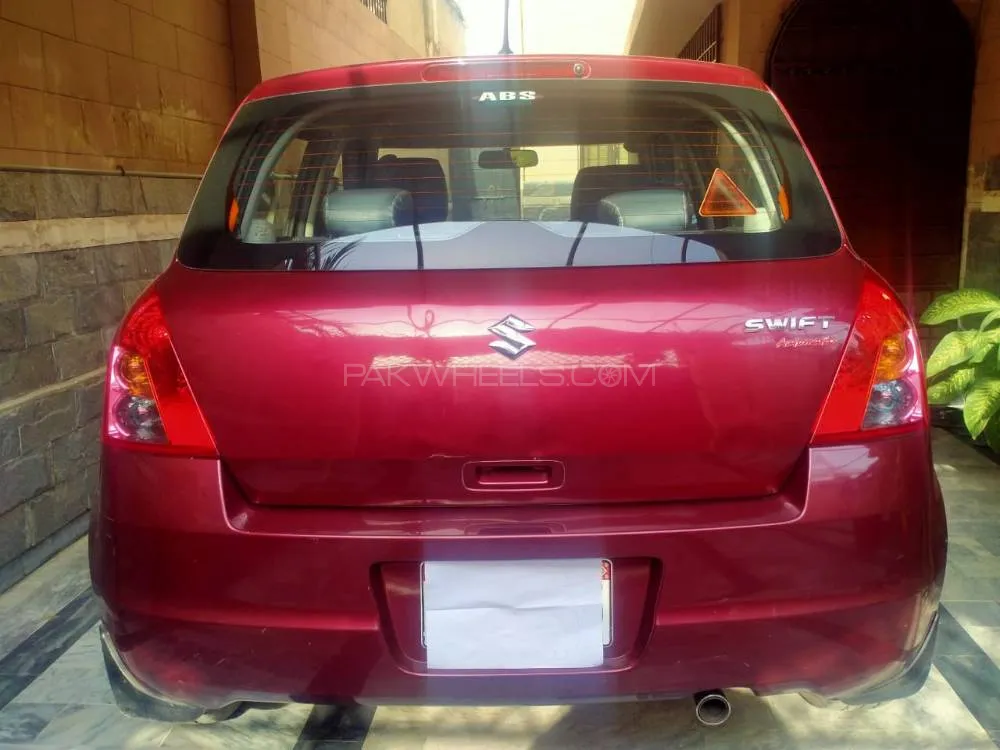 Suzuki Swift 2014 for Sale in Karachi Image-1